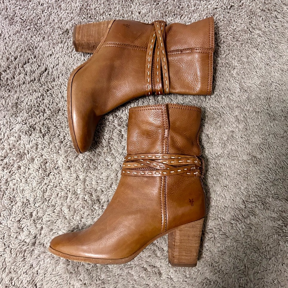 Frye brown leather booties excellent condition size 7 - Picture 2 of 11